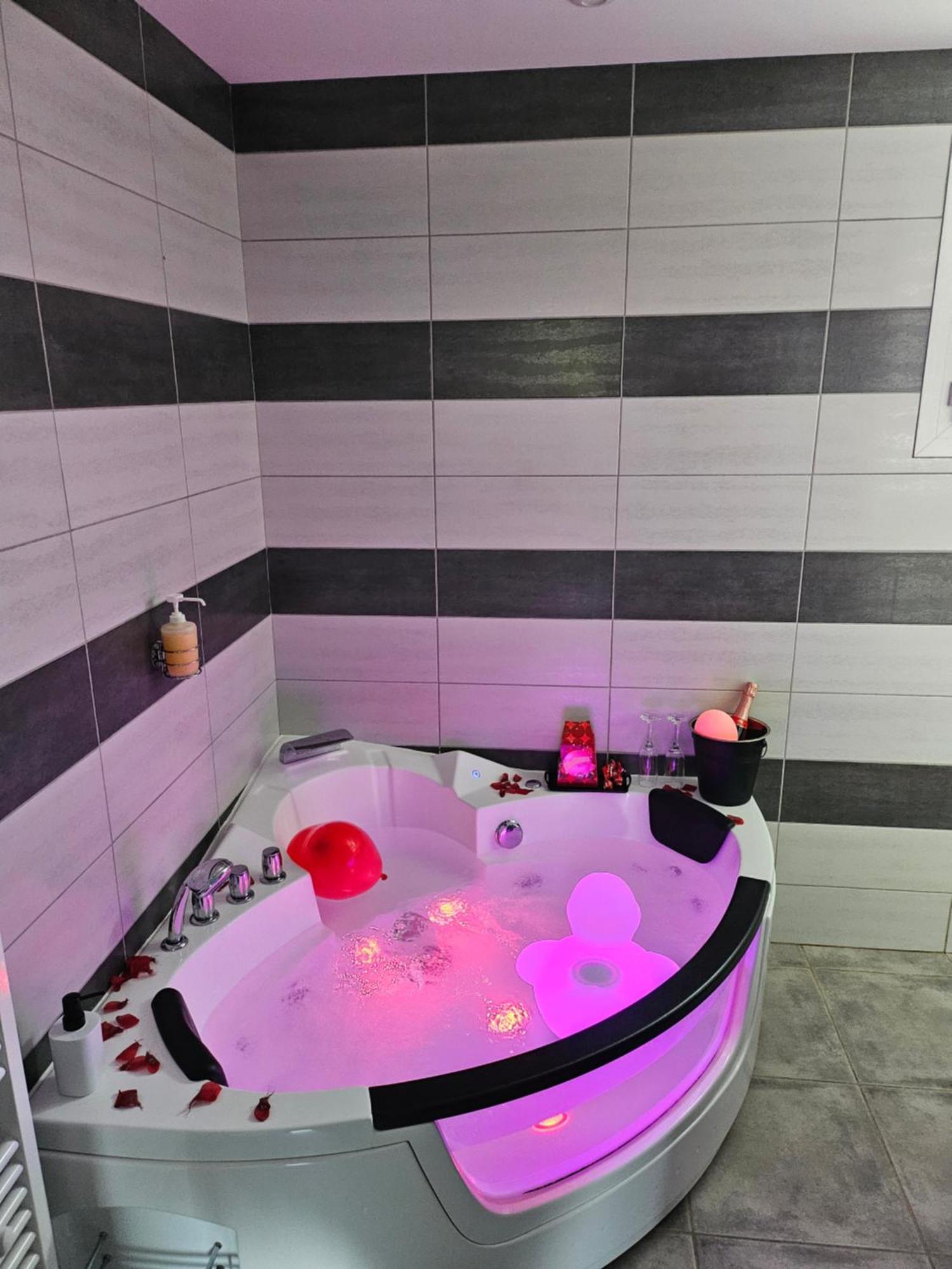 Magnifique Maison Avec Baignoire Balneo Apartment